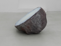 Payer, Wieland:   CALZEDON; 2017, Mixed Media, Pastell, 780 x 1050 x 850 mm,        Foto: Herbert Boswank